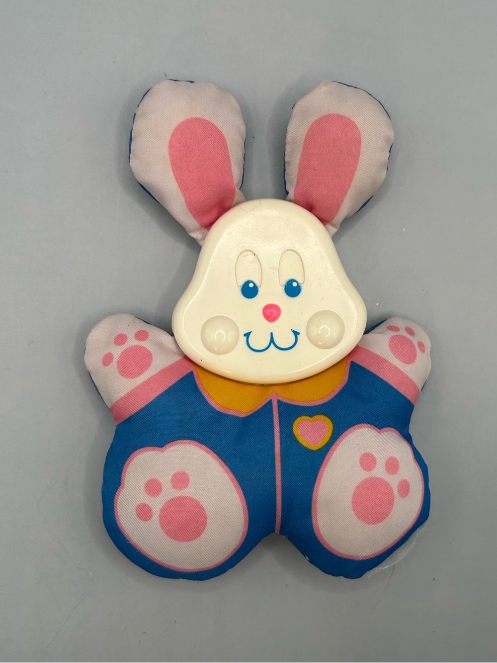 Vintage 1990 Fisher Price Bunny Soft Shakes Baby Huggable Rattle Cut tag